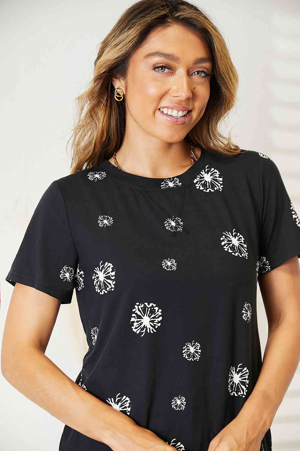 Dandelion Print Round Neck T-Shirt - Corinne's Boutique