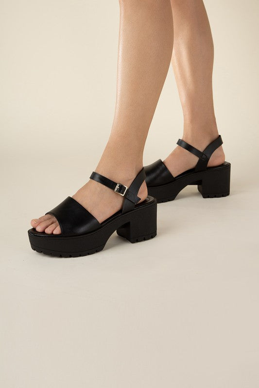 STACIE Platform Sandals - Corinne's Boutique